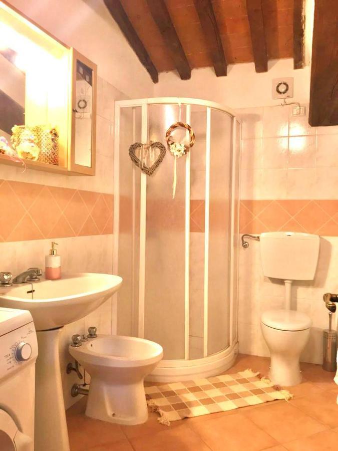 Апартаменты Il Casale Di Rolando Кастильоне-ди-Гарфаньяна Экстерьер фото